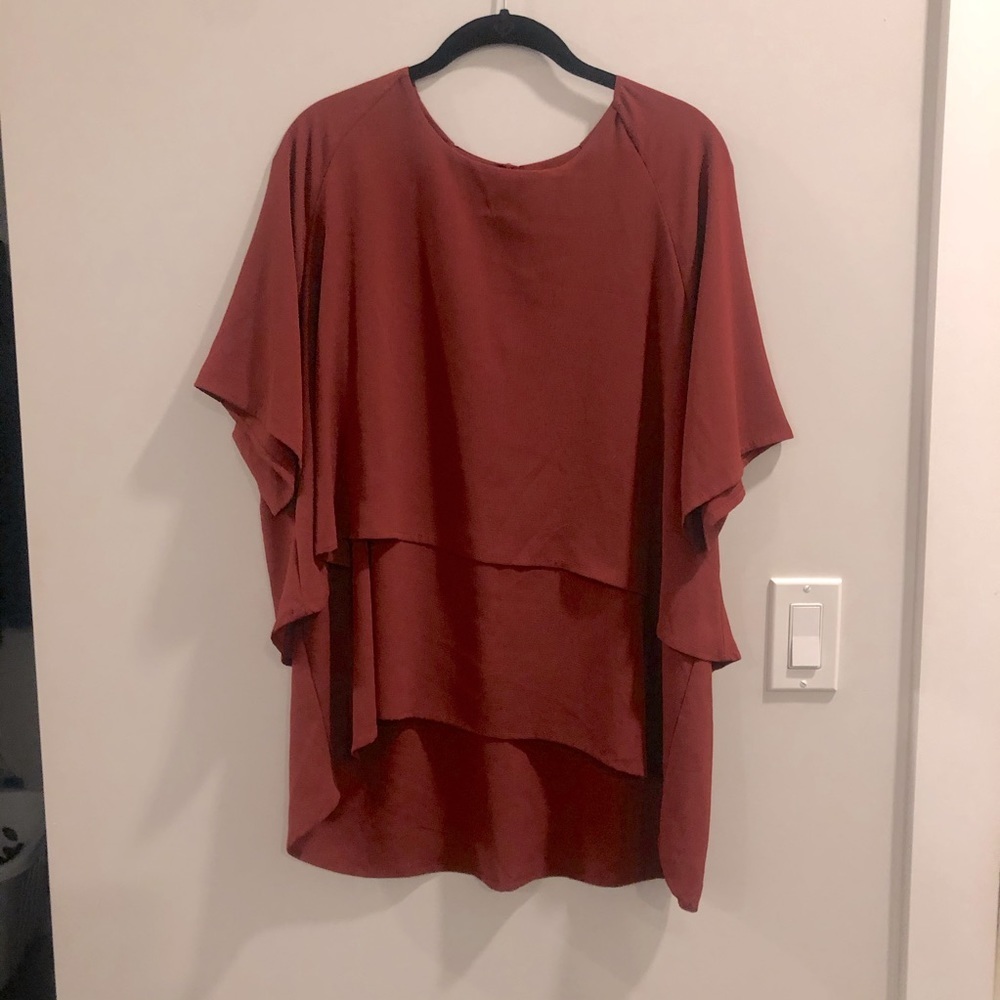 NWOT hi low layered blouse​